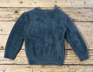 Myggpp Girl Size 110 (US 4-5T) Green Fuzzy Sweater NWOT
